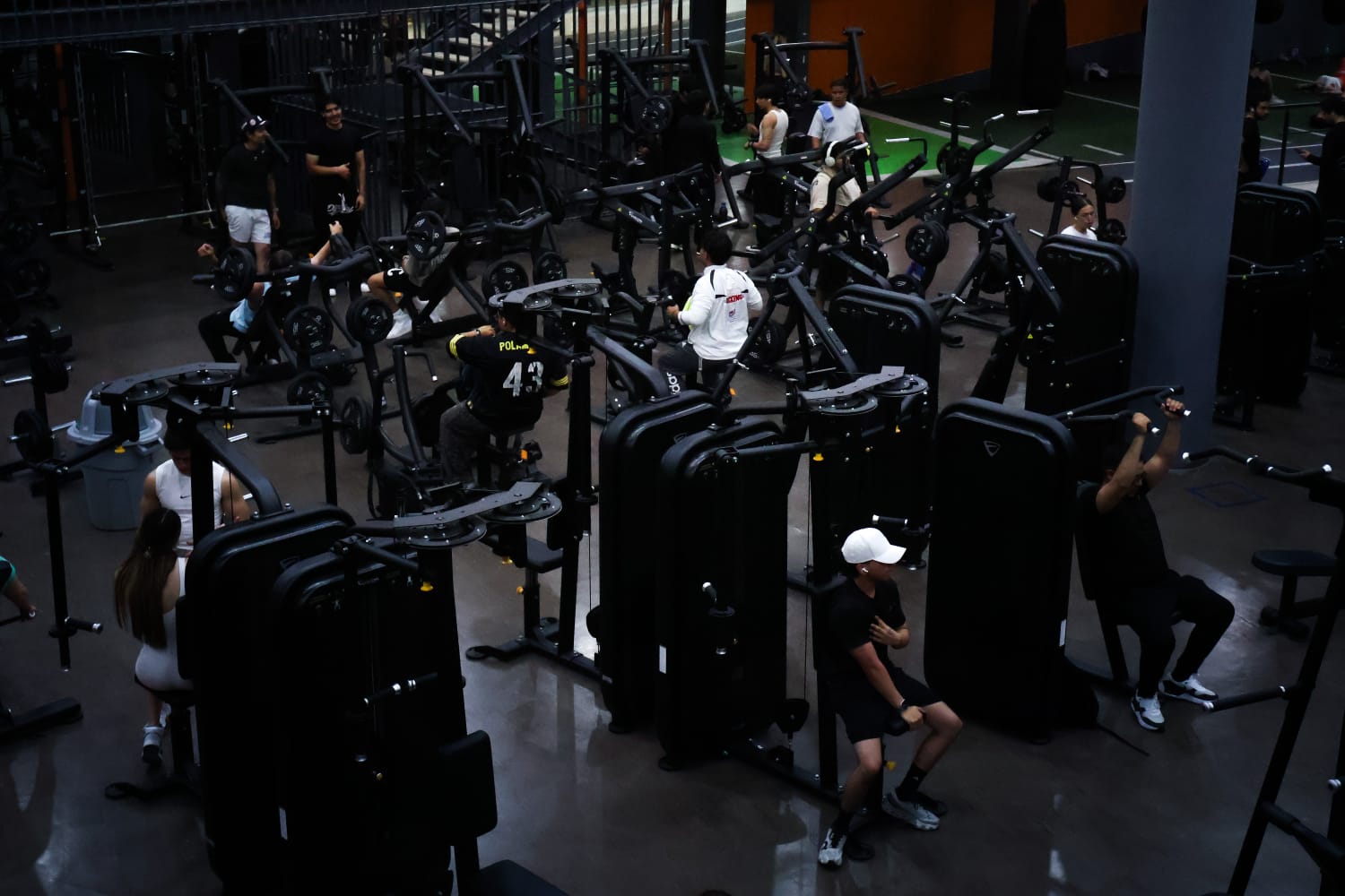 Máquinas de fuerza en JC Fitness Ciudadela